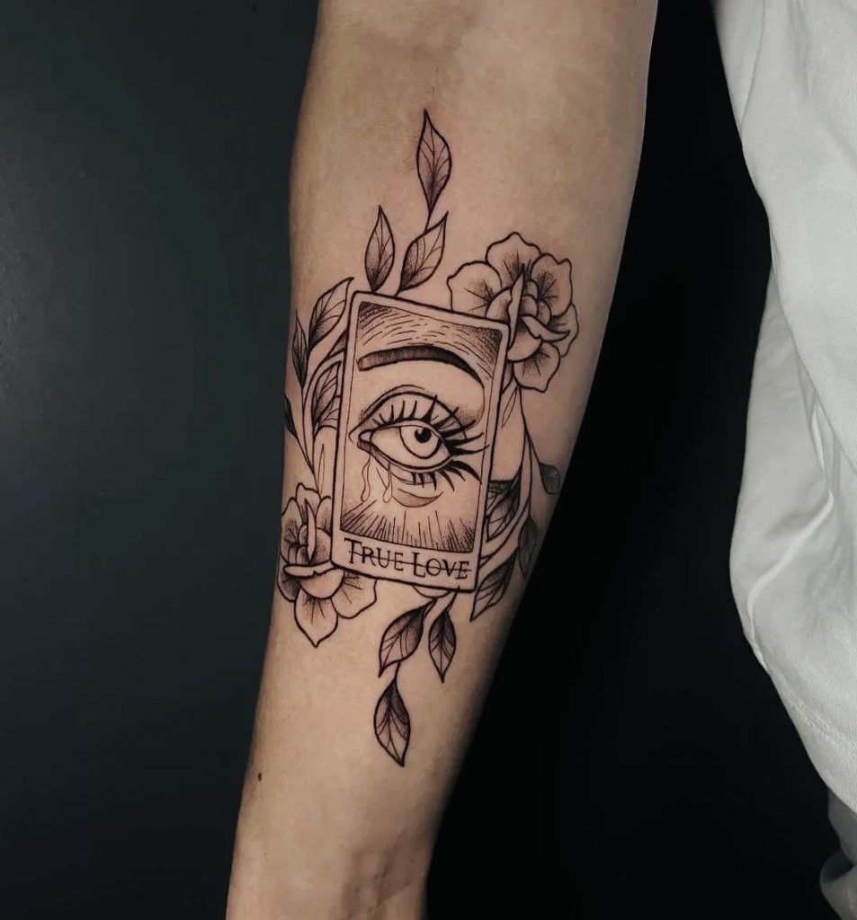 TATUJES PERSONALIZADOS NEGRO MARFIL ESTUDIO TATUAJES MADRID